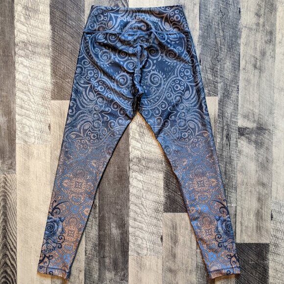 Niyama Sol Yoga Leggings Black Rose Henna Medium - Picture 3 of 6